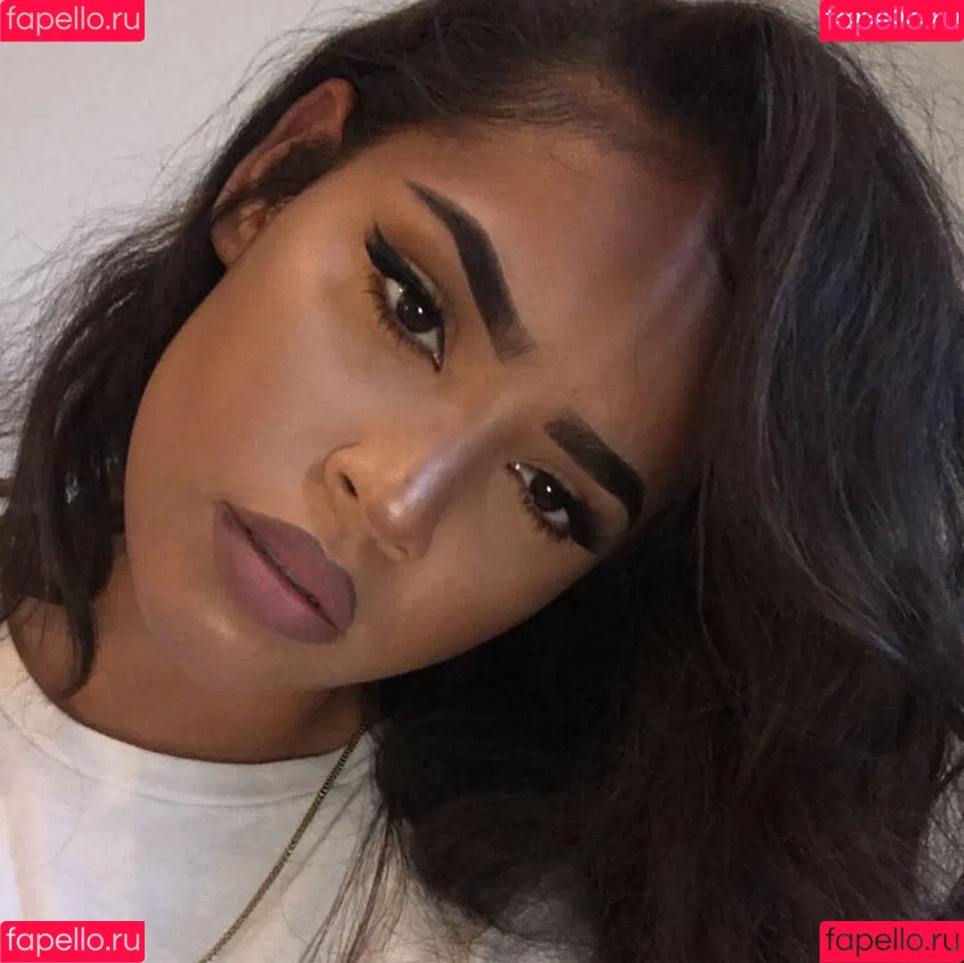 Malaika Terry / malaikaterry / malaikaterryy Onlyfans Photo Gallery 