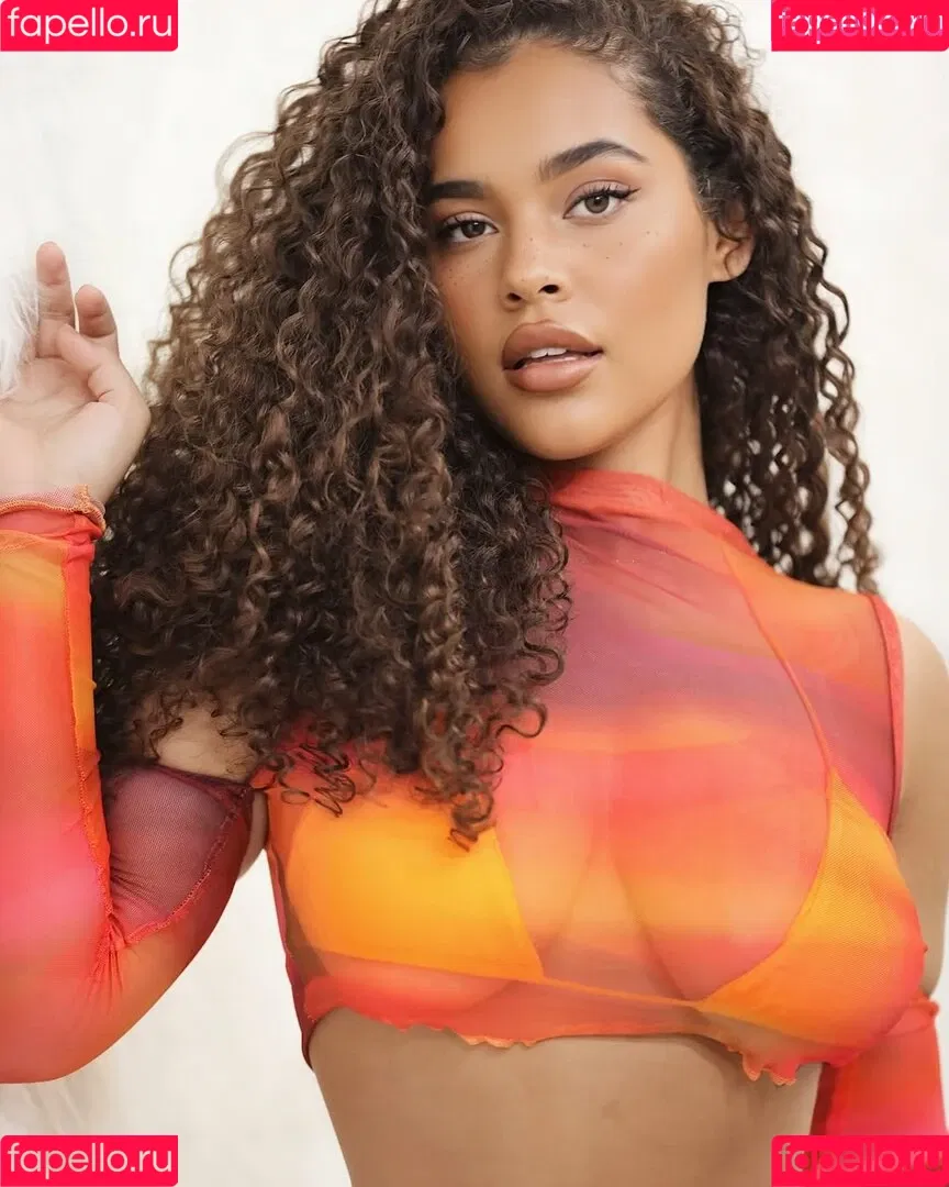 Malaika Terry / malaikaterry / malaikaterryy Onlyfans Photo Gallery 