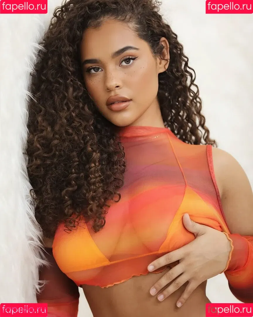 Malaika Terry / malaikaterry / malaikaterryy Onlyfans Photo Gallery 