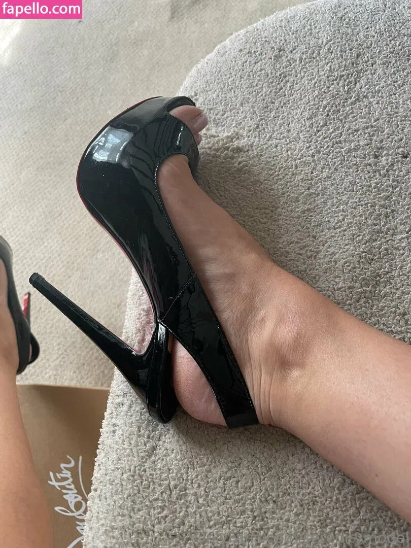 Serenitymodel Onlyfans Photo Gallery 