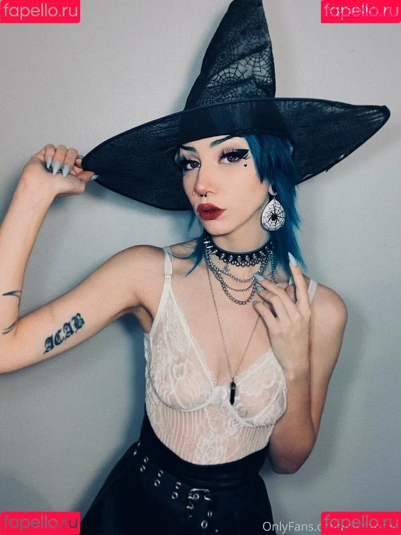 chrryghxst / thehungryghxst Onlyfans Photo Gallery 