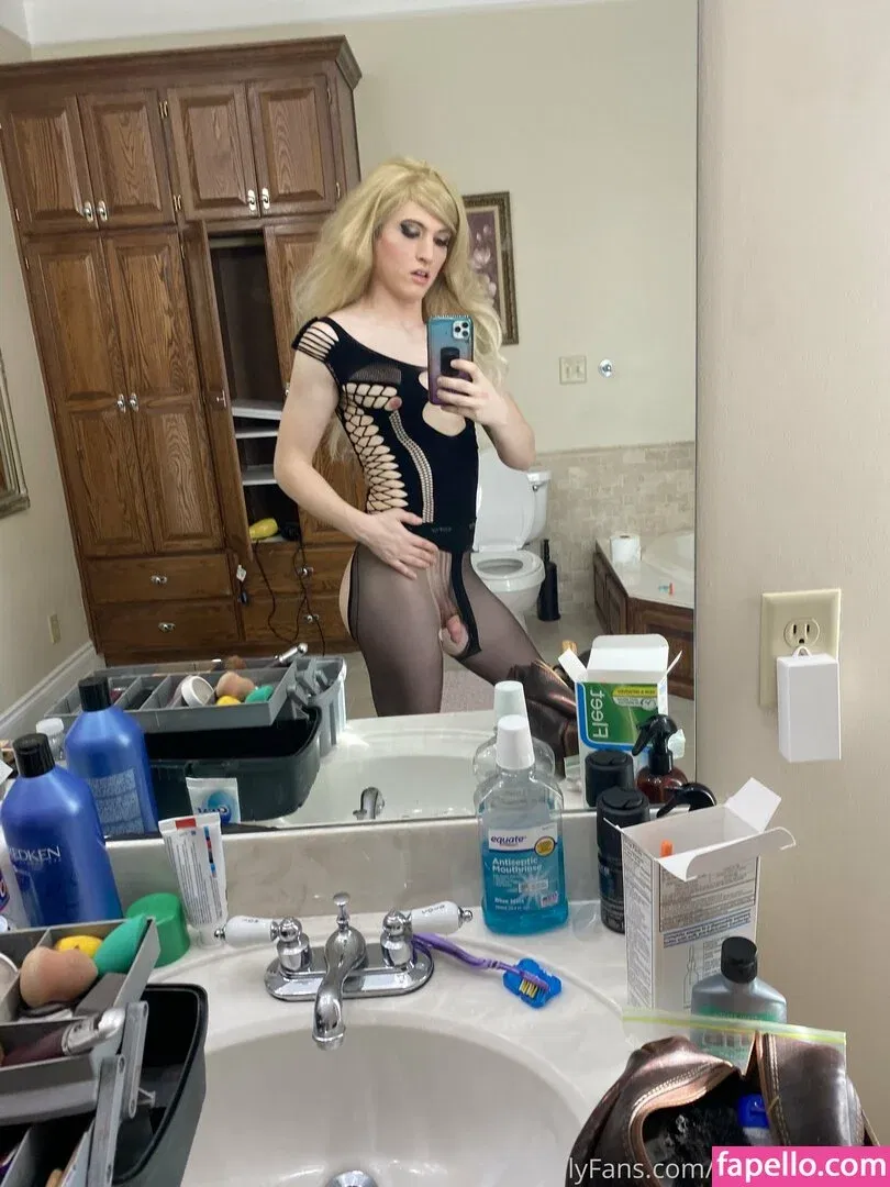 kymmyharper Onlyfans Photo Gallery 