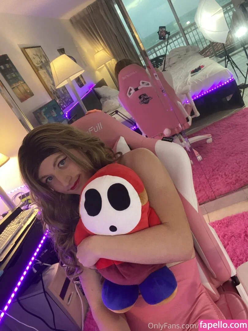 kymmyharper Onlyfans Photo Gallery 