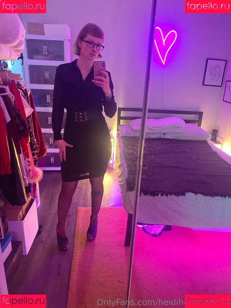 heidihartmann77 / hhartmanart Onlyfans Photo Gallery 