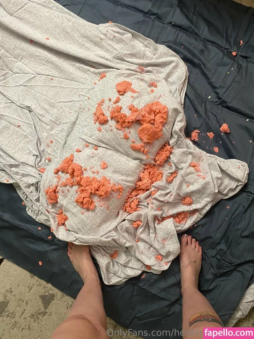 heidihartmann77 / hhartmanart Onlyfans Photo Gallery 