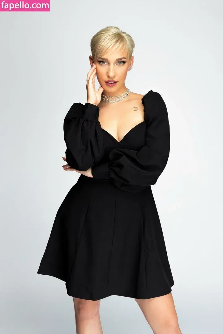 Agam Yifrach / agam_yifrach Onlyfans Photo Gallery 