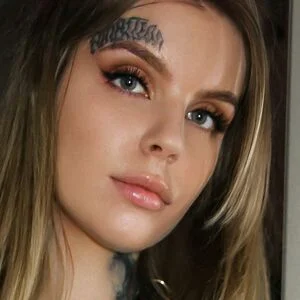 Vickysteez Onlyfans Photo Gallery 