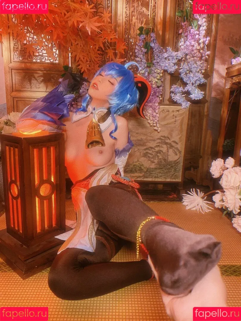 kumicho_cat / nekokoyoshi / nekososto / 喵小吉 / 爆机少女 喵小吉 Onlyfans Photo Gallery 