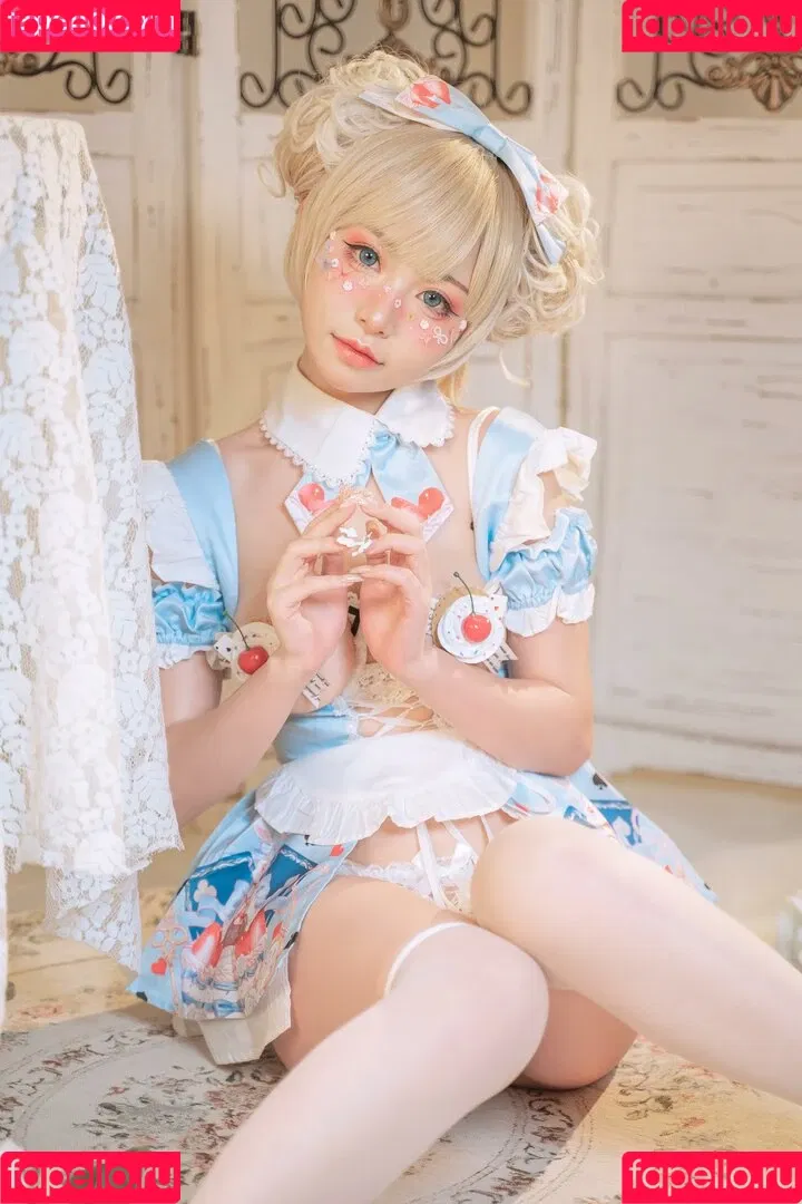kumicho_cat / nekokoyoshi / nekososto / 喵小吉 / 爆机少女 喵小吉 Onlyfans Photo Gallery 