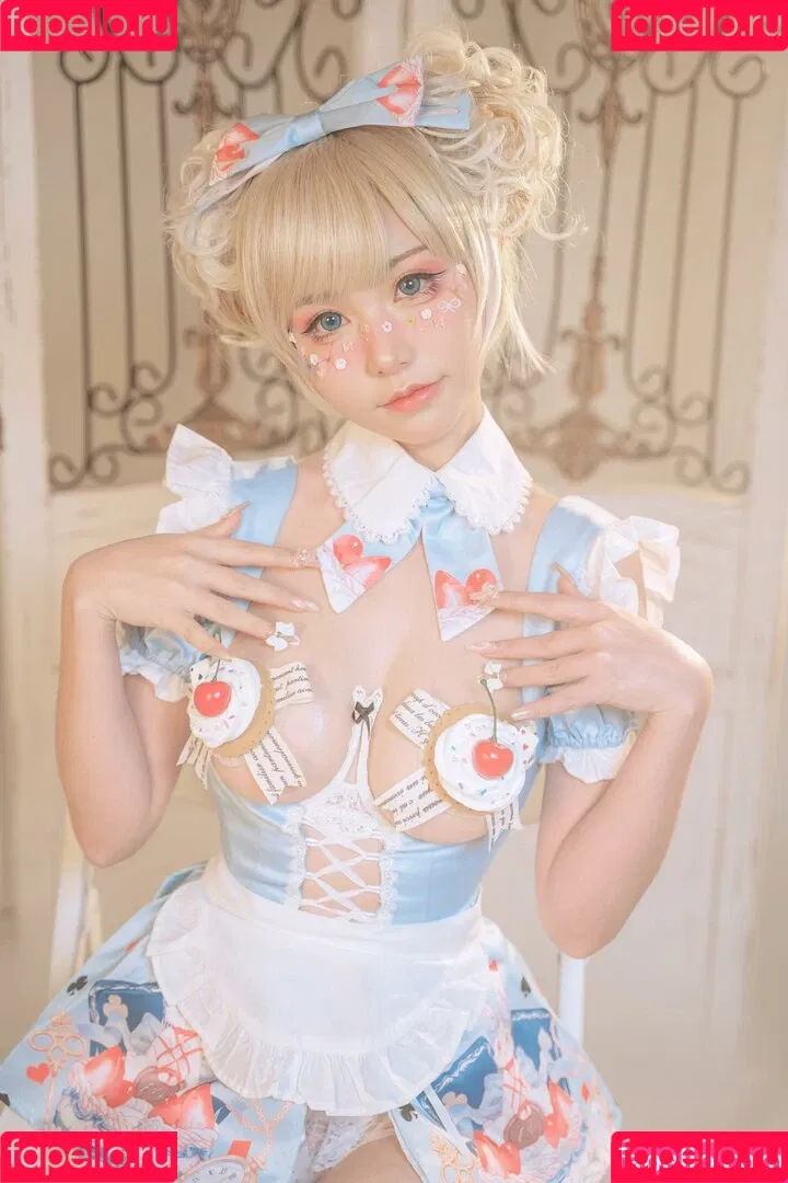 kumicho_cat / nekokoyoshi / nekososto / 喵小吉 / 爆机少女 喵小吉 Onlyfans Photo Gallery 