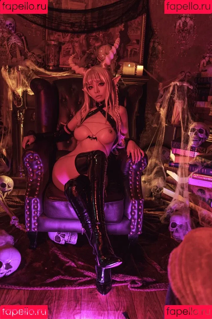 kumicho_cat / nekokoyoshi / nekososto / 喵小吉 / 爆机少女 喵小吉 Onlyfans Photo Gallery 