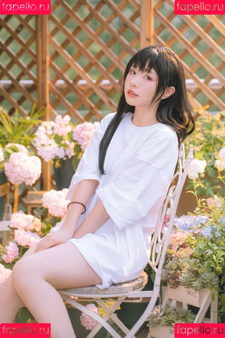 kumicho_cat / nekokoyoshi / nekososto / 喵小吉 / 爆机少女 喵小吉 Onlyfans Photo Gallery 