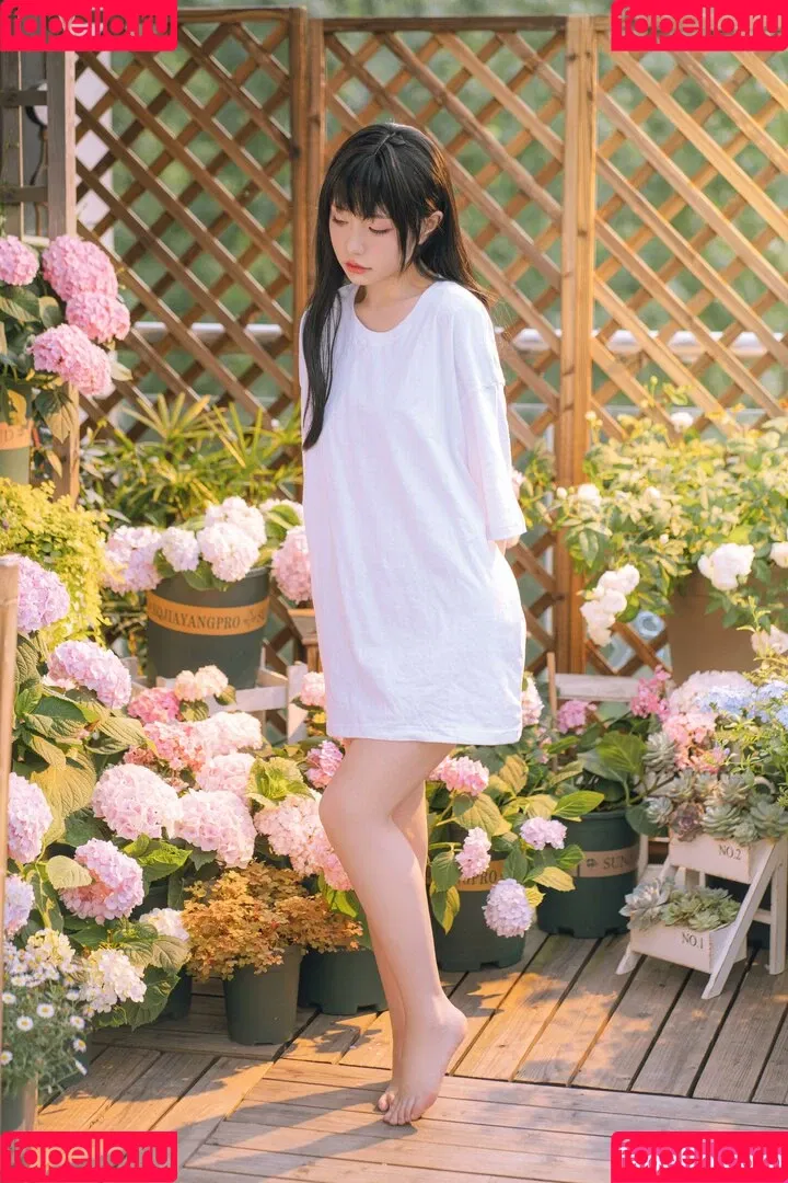kumicho_cat / nekokoyoshi / nekososto / 喵小吉 / 爆机少女 喵小吉 Onlyfans Photo Gallery 