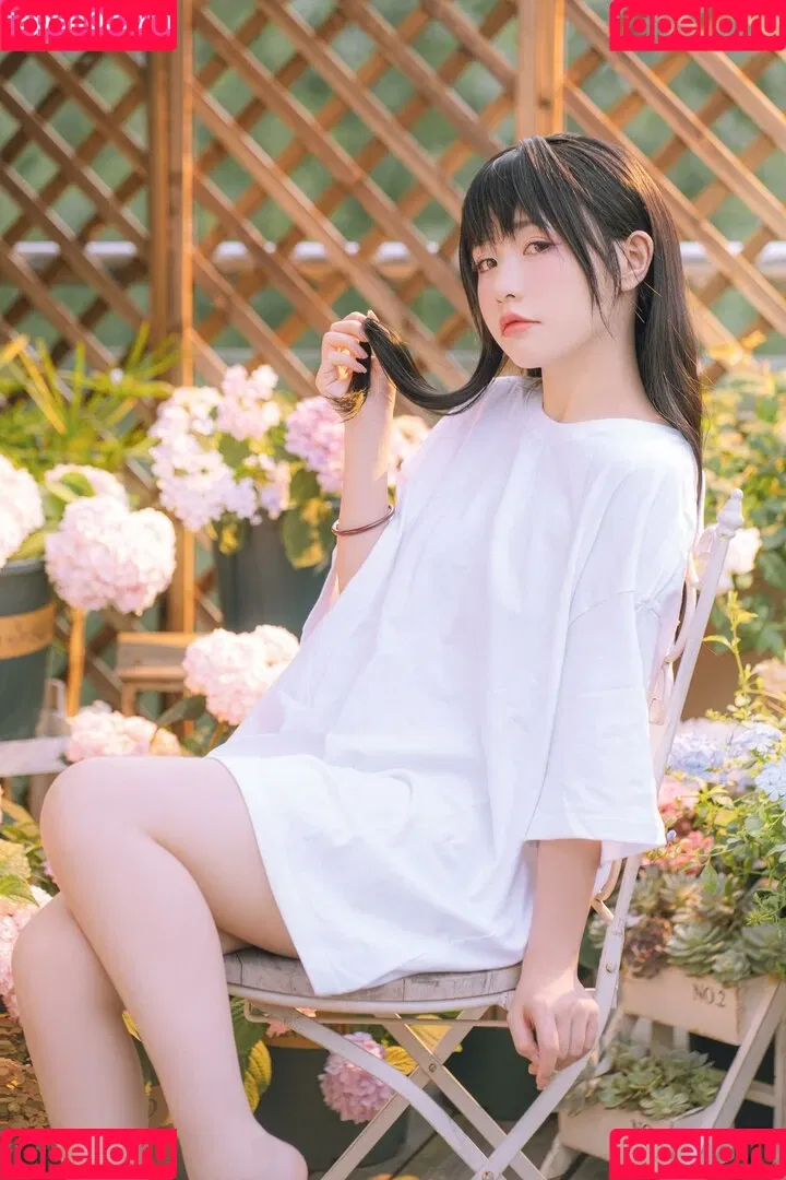 kumicho_cat / nekokoyoshi / nekososto / 喵小吉 / 爆机少女 喵小吉 Onlyfans Photo Gallery 