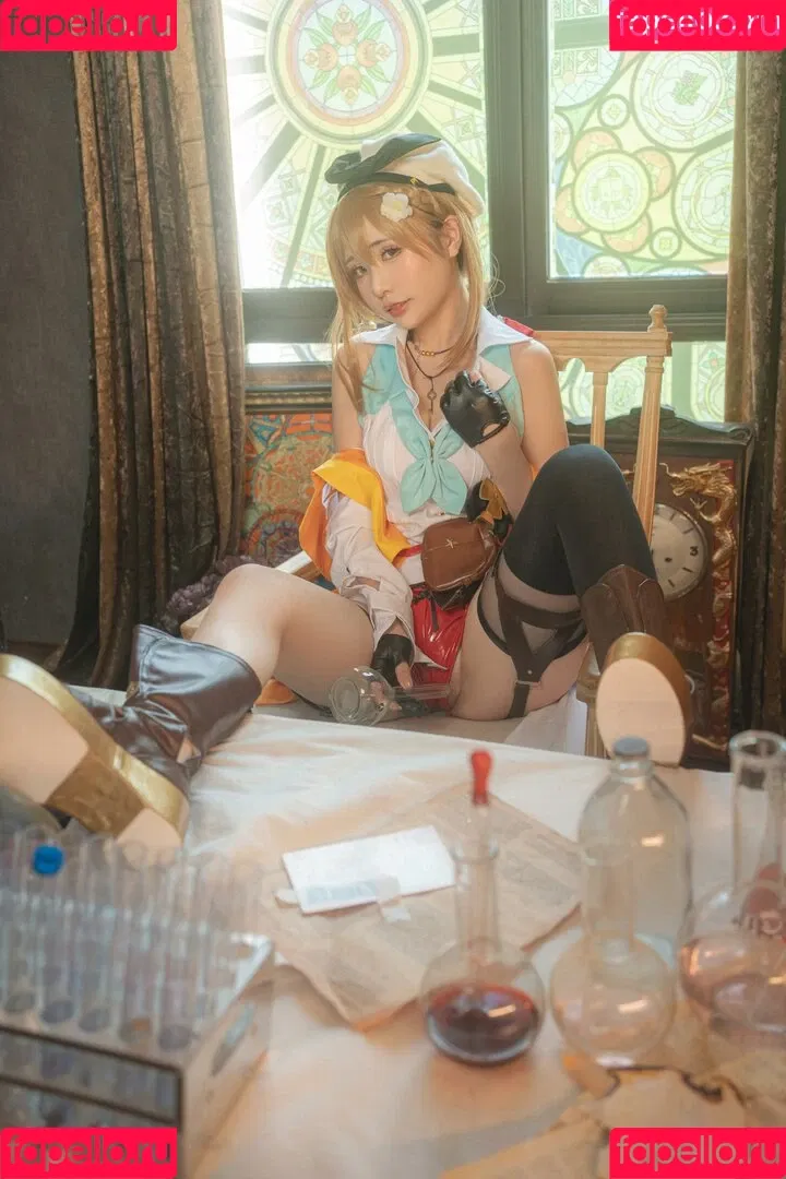 kumicho_cat / nekokoyoshi / nekososto / 喵小吉 / 爆机少女 喵小吉 Onlyfans Photo Gallery 