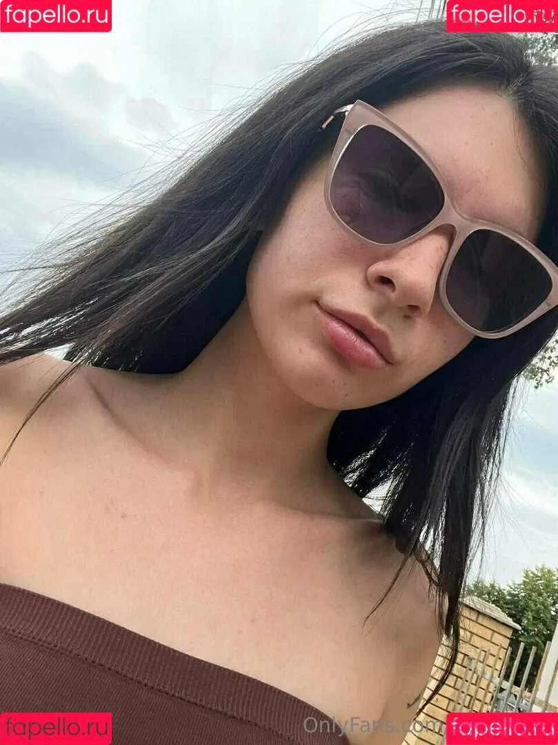 Kim Moor / _HornyBaby_ / kim_moor / kimberlinajm Onlyfans Photo Gallery 
