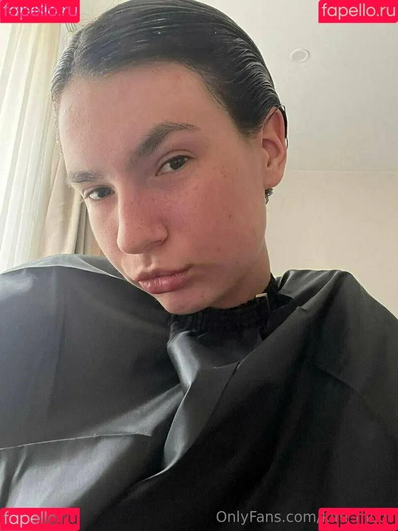 Kim Moor / _HornyBaby_ / kim_moor / kimberlinajm Onlyfans Photo Gallery 
