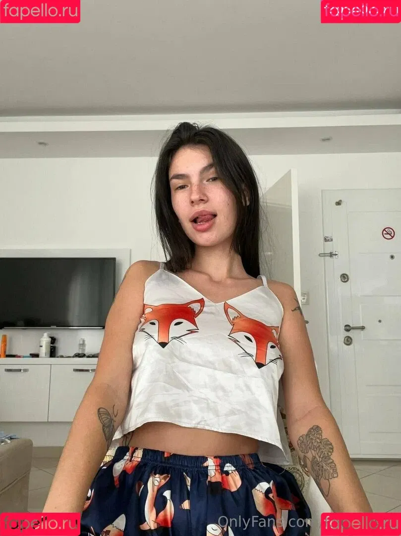 Kim Moor / _HornyBaby_ / kim_moor / kimberlinajm Onlyfans Photo Gallery 
