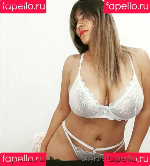 Kim Moor / _HornyBaby_ / kim_moor / kimberlinajm Onlyfans Photo Gallery 