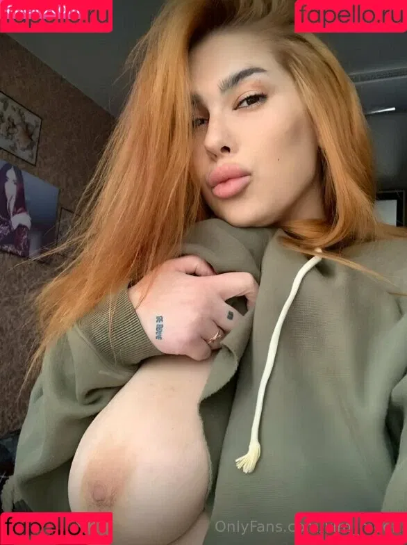 Kim Moor / _HornyBaby_ / kim_moor / kimberlinajm Onlyfans Photo Gallery 