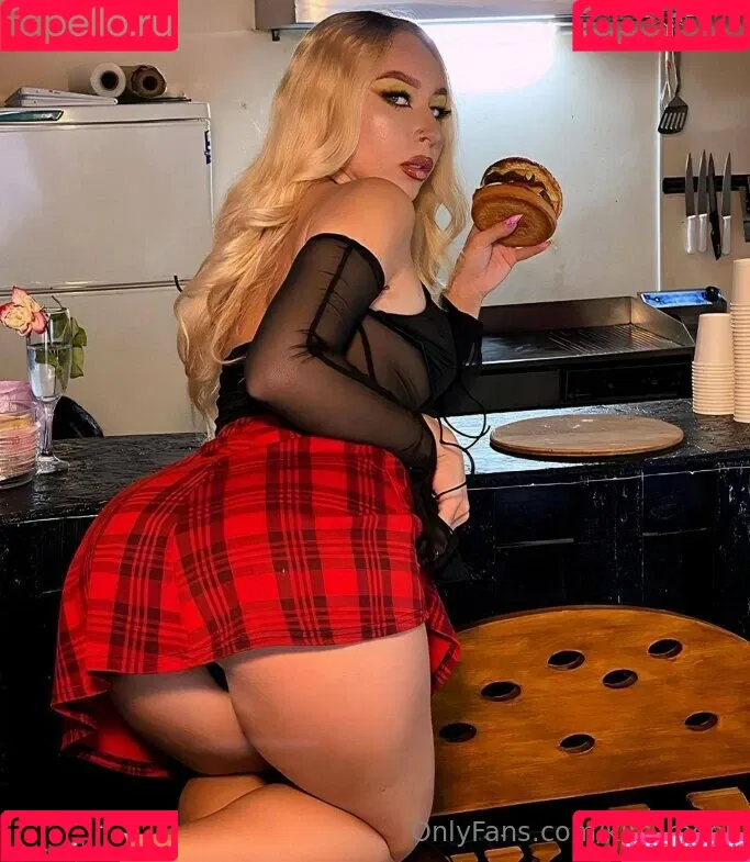 Kim Moor / _HornyBaby_ / kim_moor / kimberlinajm Onlyfans Photo Gallery 