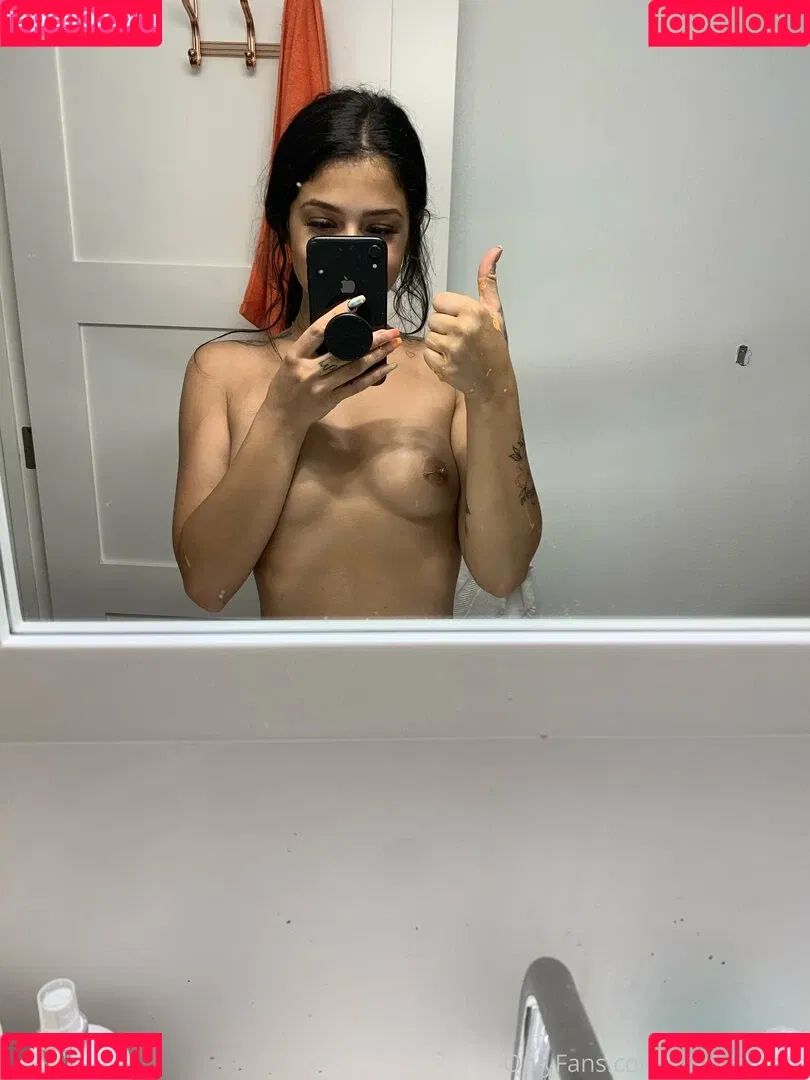 ryan reid / she.for.keeps / sheforkeeps Onlyfans Photo Gallery 