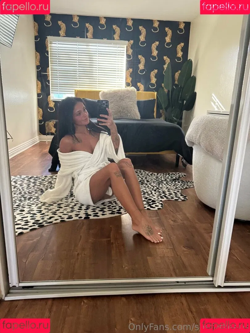 ryan reid / she.for.keeps / sheforkeeps Onlyfans Photo Gallery 