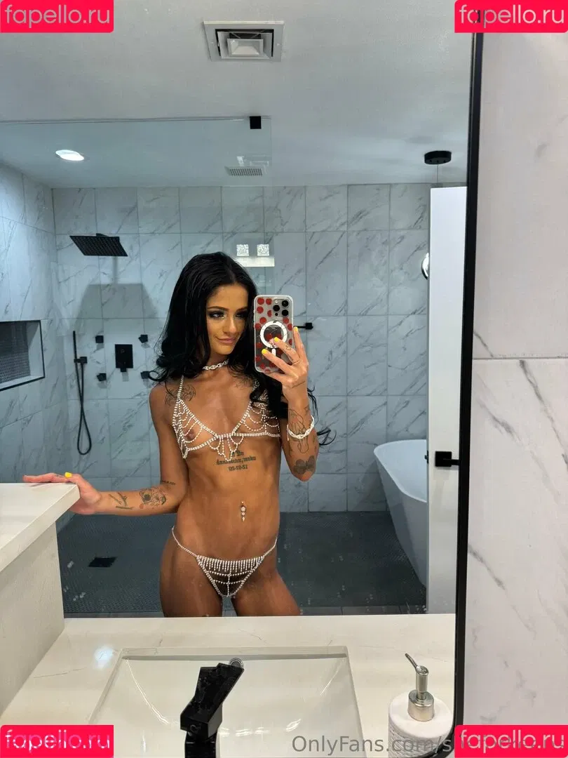 ryan reid / she.for.keeps / sheforkeeps Onlyfans Photo Gallery 