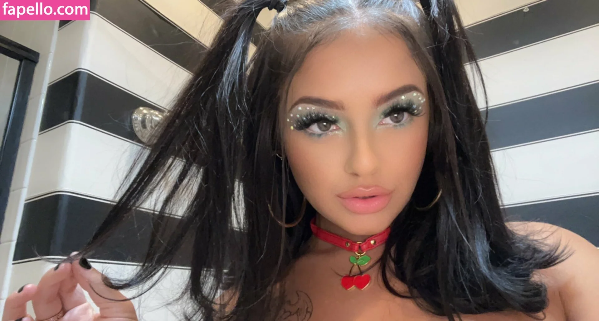 ryan reid / she.for.keeps / sheforkeeps Onlyfans Photo Gallery 