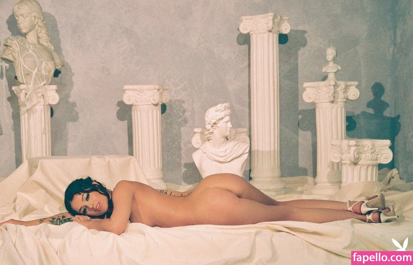 ryan reid / she.for.keeps / sheforkeeps Onlyfans Photo Gallery 