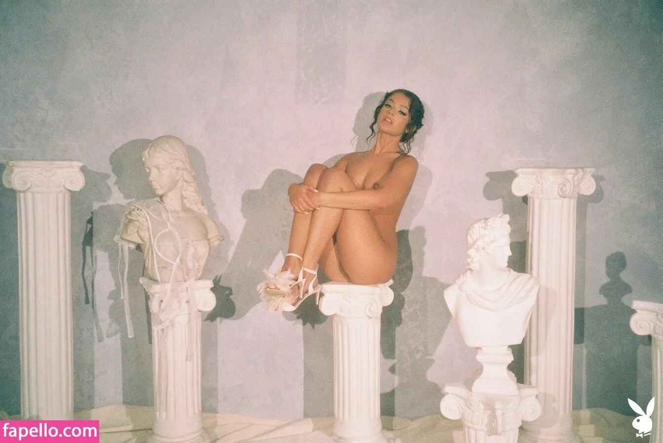 ryan reid / she.for.keeps / sheforkeeps Onlyfans Photo Gallery 