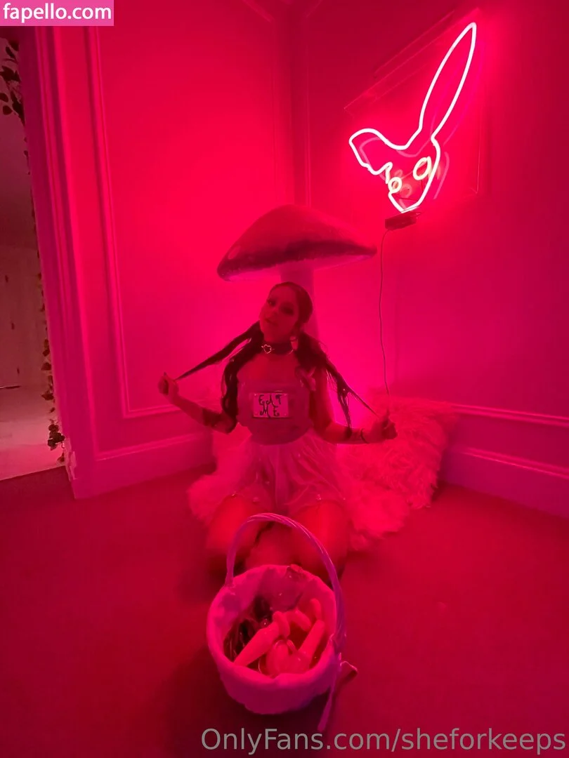 ryan reid / she.for.keeps / sheforkeeps Onlyfans Photo Gallery 