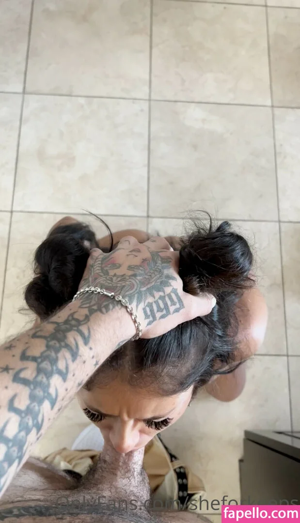 ryan reid / she.for.keeps / sheforkeeps Onlyfans Photo Gallery 