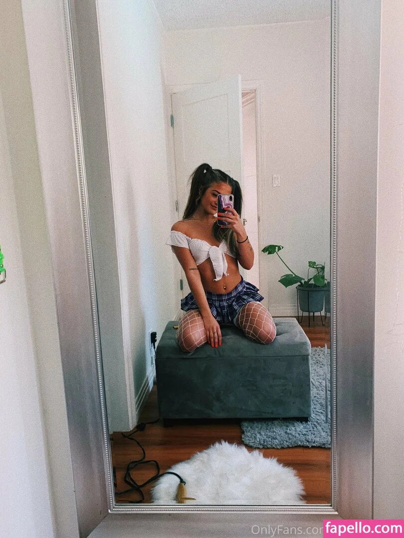 ryan reid / she.for.keeps / sheforkeeps Onlyfans Photo Gallery 