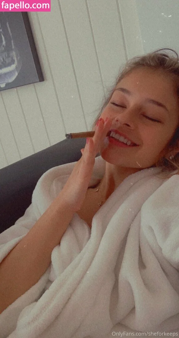 ryan reid / she.for.keeps / sheforkeeps Onlyfans Photo Gallery 