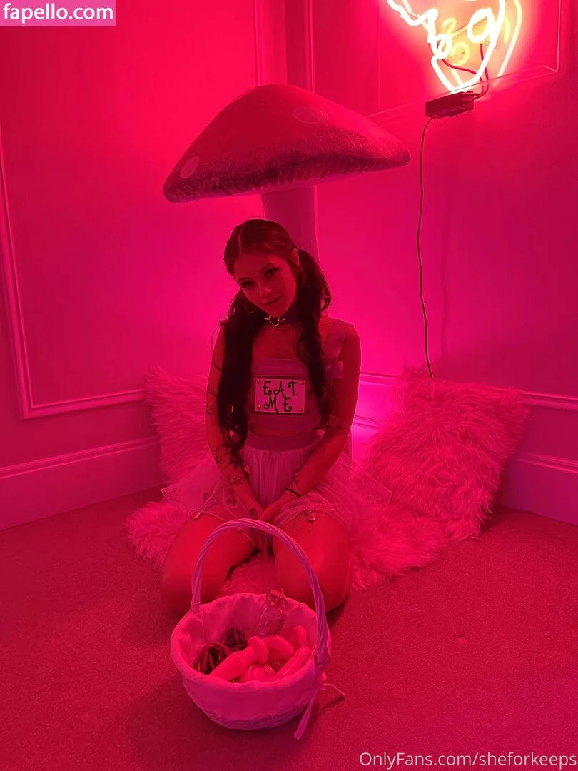 ryan reid / she.for.keeps / sheforkeeps Onlyfans Photo Gallery 