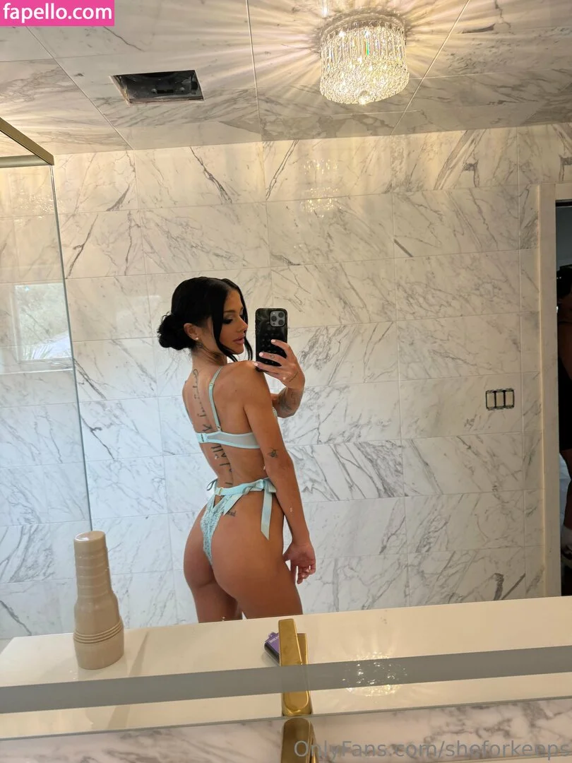 ryan reid / she.for.keeps / sheforkeeps Onlyfans Photo Gallery 