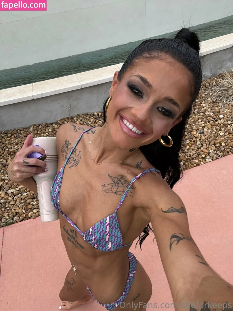 ryan reid / she.for.keeps / sheforkeeps Onlyfans Photo Gallery 