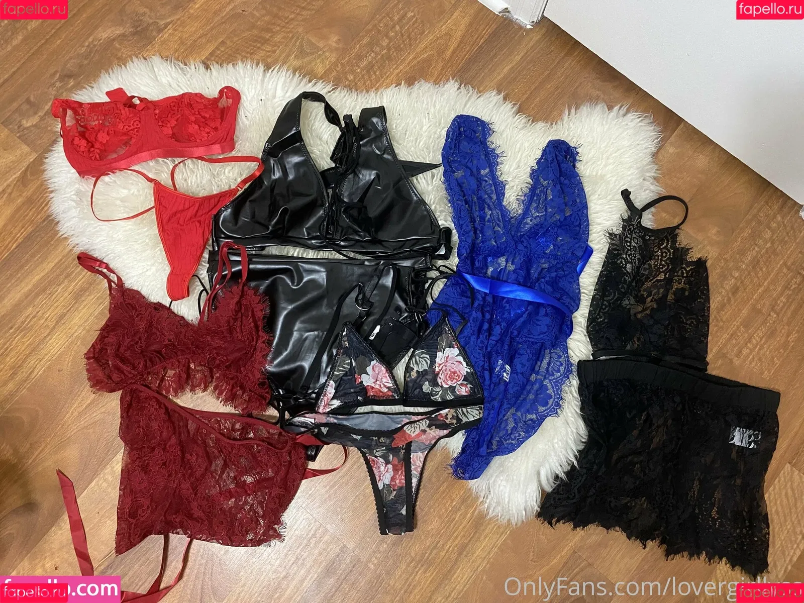 lovergirl_world / lovergirllyss Onlyfans Photo Gallery 