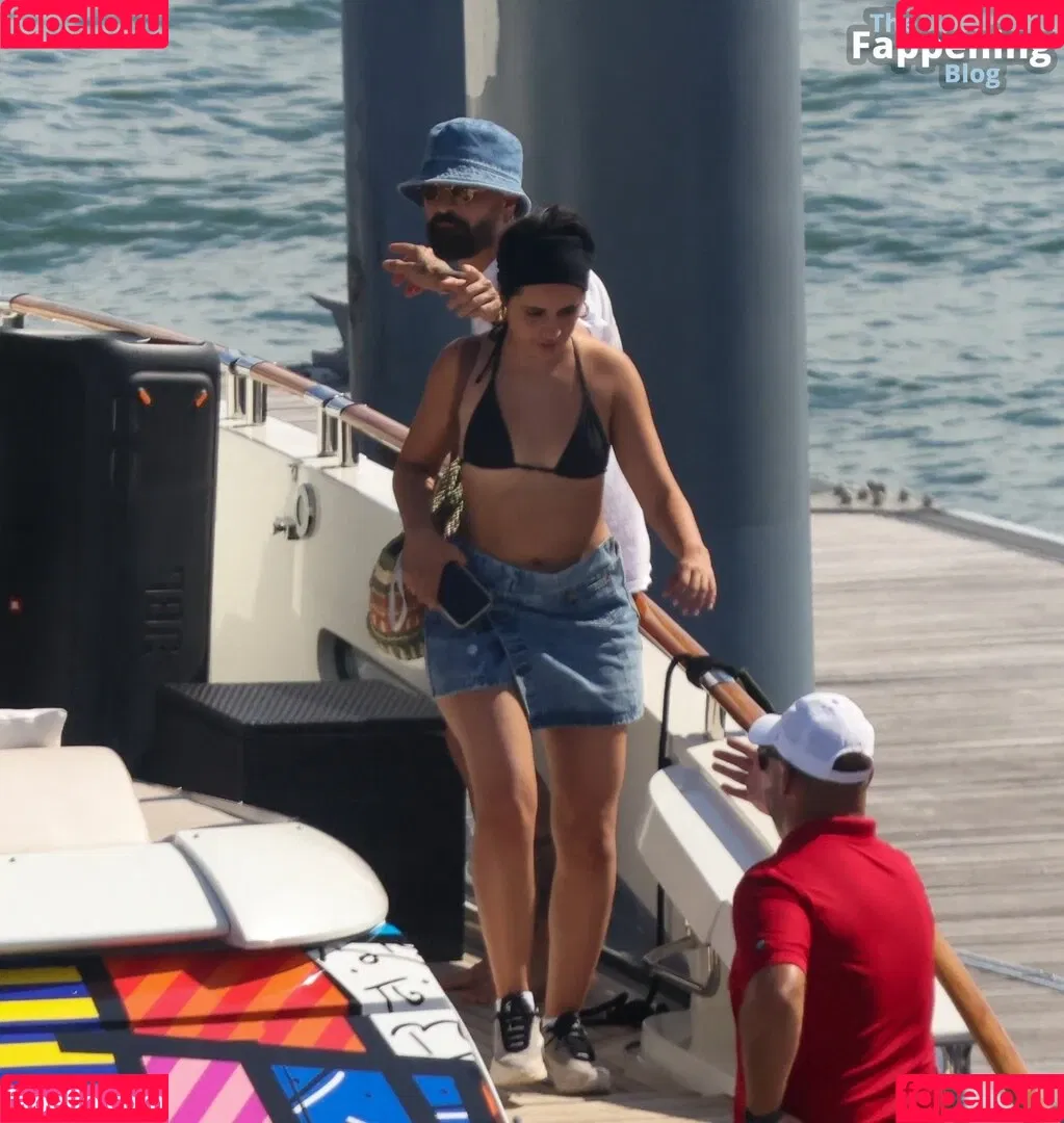 Camila Cabello / Camila_Cabello / iamgabrielaung Onlyfans Photo Gallery 