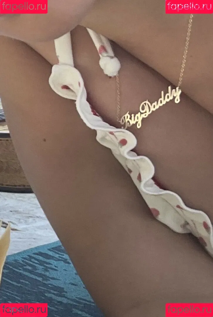 Camila Cabello / Camila_Cabello / iamgabrielaung Onlyfans Photo Gallery 