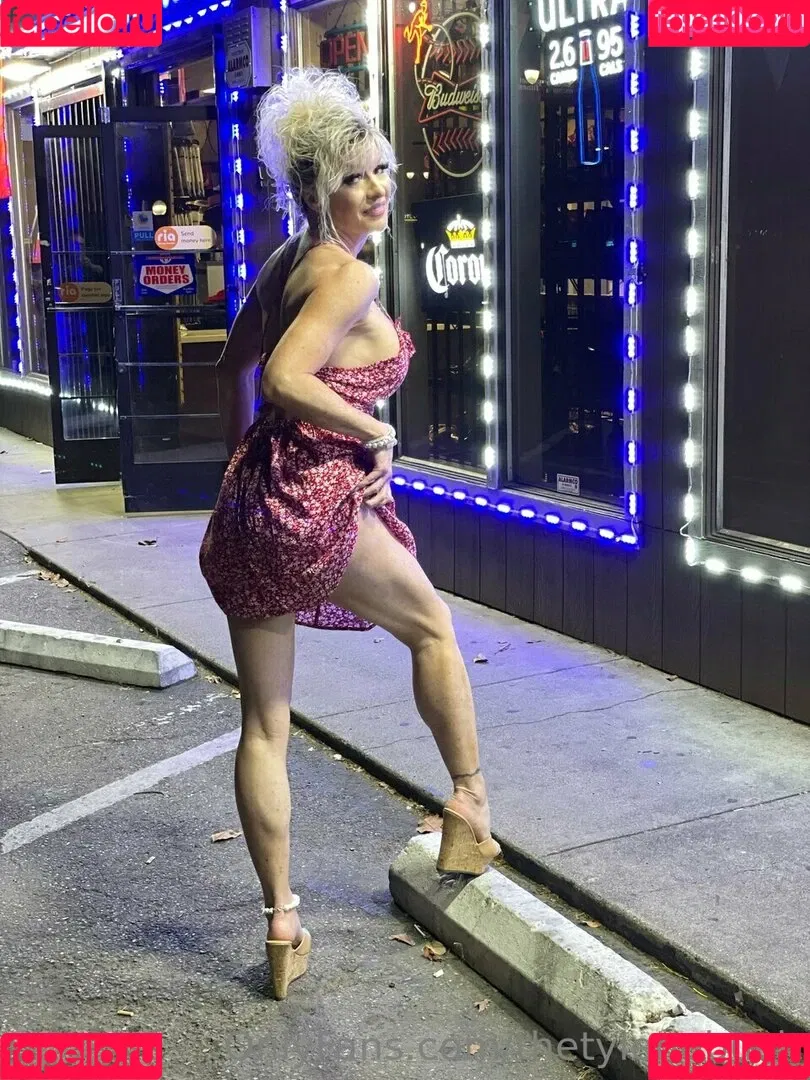 Major Gunns / Tylene Buck / TyleneBuckXXX / thetylenebuck / tylene__buck Onlyfans Photo Gallery 
