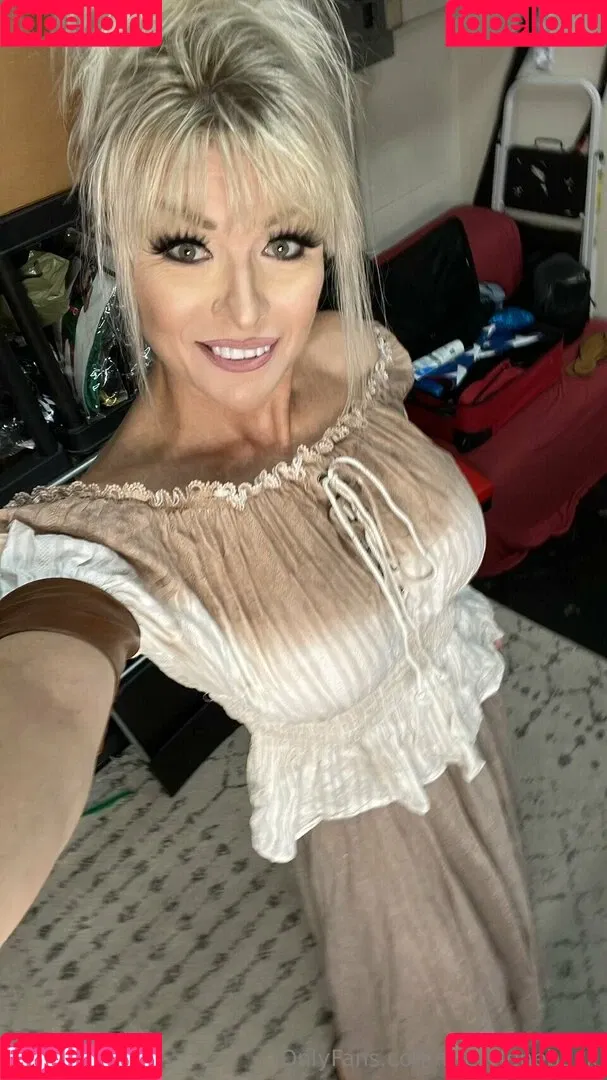 Major Gunns / Tylene Buck / TyleneBuckXXX / thetylenebuck / tylene__buck Onlyfans Photo Gallery 