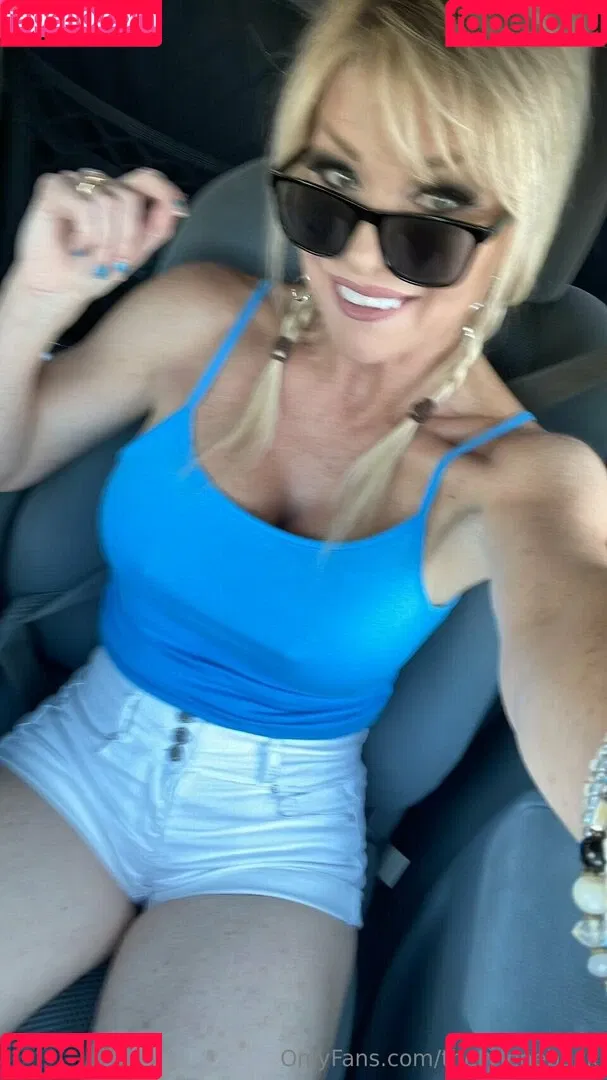 Major Gunns / Tylene Buck / TyleneBuckXXX / thetylenebuck / tylene__buck Onlyfans Photo Gallery 