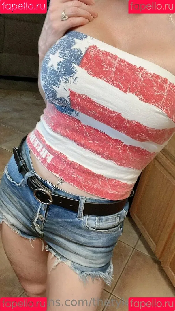 Major Gunns / Tylene Buck / TyleneBuckXXX / thetylenebuck / tylene__buck Onlyfans Photo Gallery 