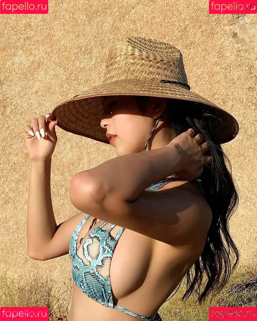 Rina Toeda / rinatoeda / rinatoeda0611 Onlyfans Photo Gallery 