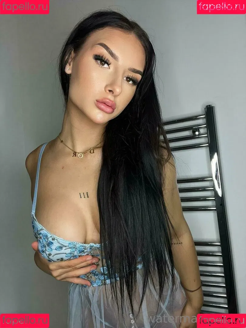 badgyalcbx / courtneybrown0x / courtxcourt18 Onlyfans Photo Gallery 
