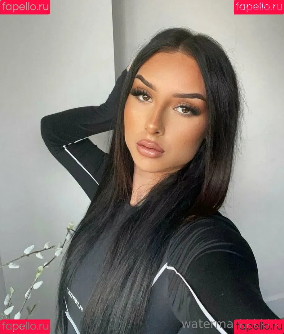 badgyalcbx / courtneybrown0x / courtxcourt18 Onlyfans Photo Gallery 