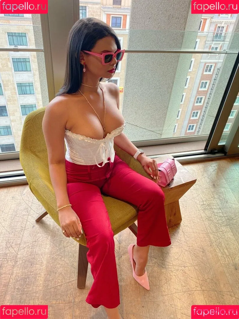 bellaabby25 / bellapussy25 Onlyfans Photo Gallery 