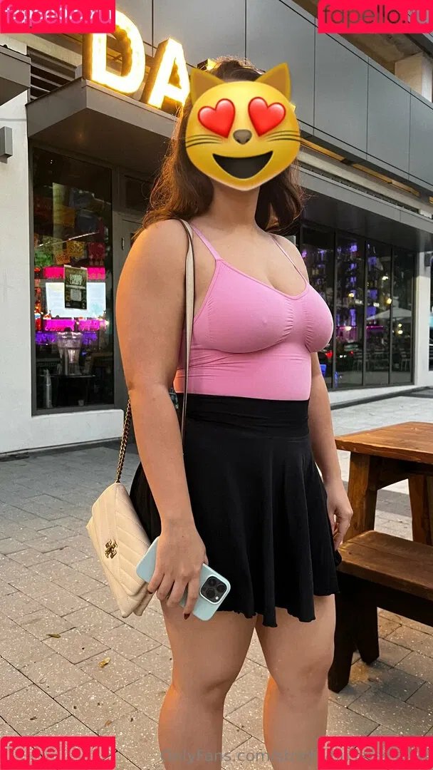 Strictly Business / StrictlyBusiness310 / strictlybusinessmagazine / transparency Onlyfans Photo Gallery 